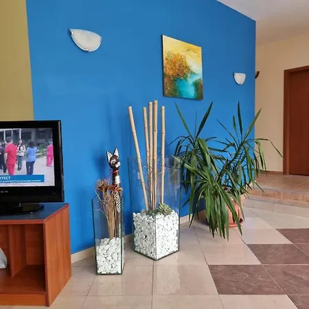 阿斯特拉酒店 3* 阳光海滩